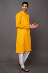 Plain Design Kurta With Dewdrop Pattern